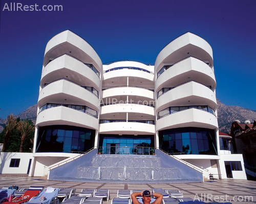Catamaran Resort Hotel 